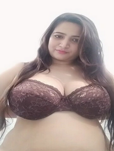 Beautiful Milf Mommy Showing Her Fluffy Pussy And Fat Ass