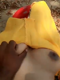 Yellow Suits Bhabhi Fucked Outdoor By Bf