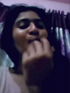 Cute Sexy Girl Fingering Her Pussy Hardly