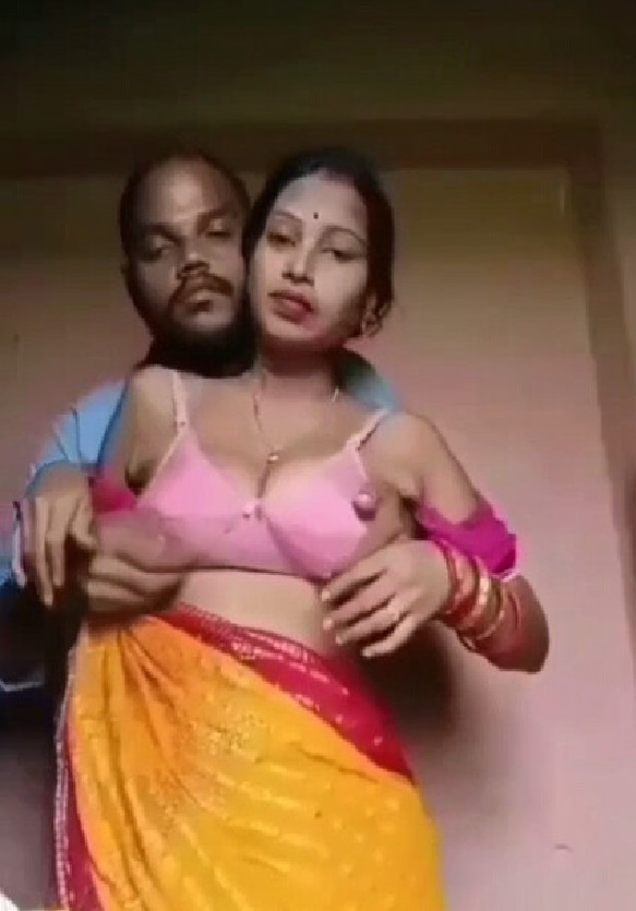 Village Bhabhi Fucked By Neighbor