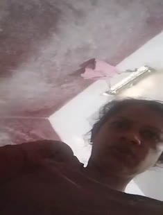 Horny Bhabhi Masturbating With Brinjal