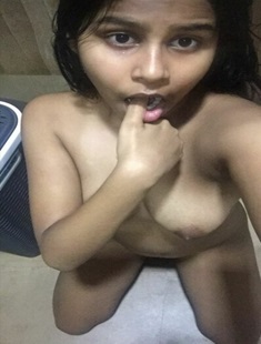Sexy Horny Gf Giving Blowjob To Lover On Stair Of Building