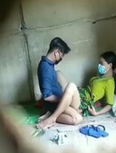 Cute Girl Quick Fucked With Friend