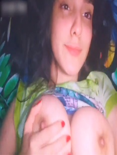 Desi Girl Showing Her Big Tight Boobs On Vc