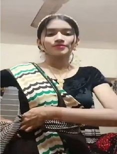 Insta Influencer Showing Her Amazing Tight Boobs