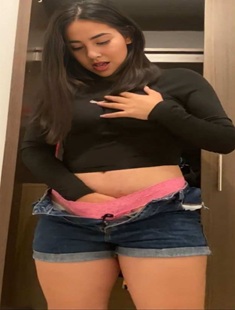 Black Tshirt & Pink Panti Wearing Girl Showing Hot Show