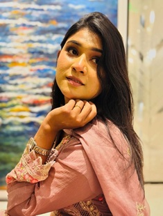 Cute Bengali Girl Masturbating With The Nail Paint Bottle