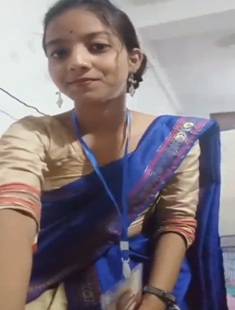 Young Bengali Girl Wear Out Her Saree On Cam