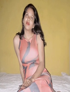 Cute Desi Bhabhi Erotic & Sensational Fuck With Bf