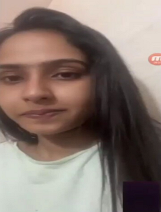 Beautiful Sexy Gf Showing