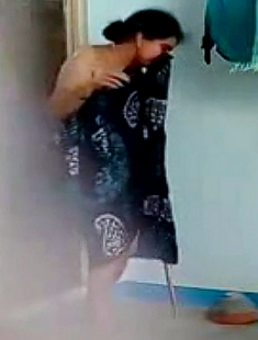 TAMIL IYER MAMI AFTER BATHING FULL NUDE DRESS CHANGE