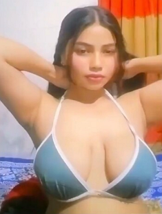 Beautiful Sexy Babe Nude Show